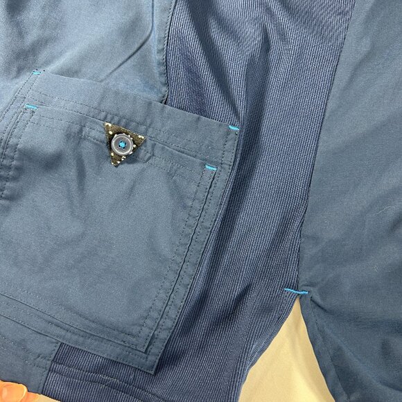 Koi Basics Katie Navy Blue Scrub Top Size 2X Style 374 Mock Wrap 4 Pockets - Picture 6 of 11